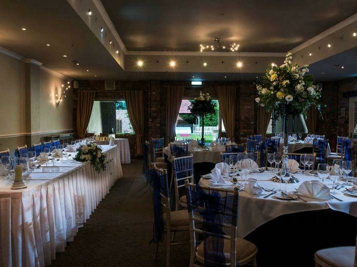 Moat suite wedding Gloucestershire