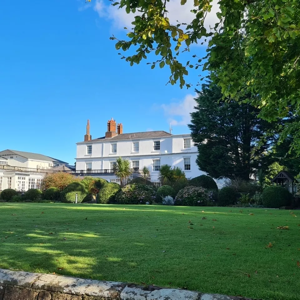 4 star Rowton Hall hotel and spa in Cheshire