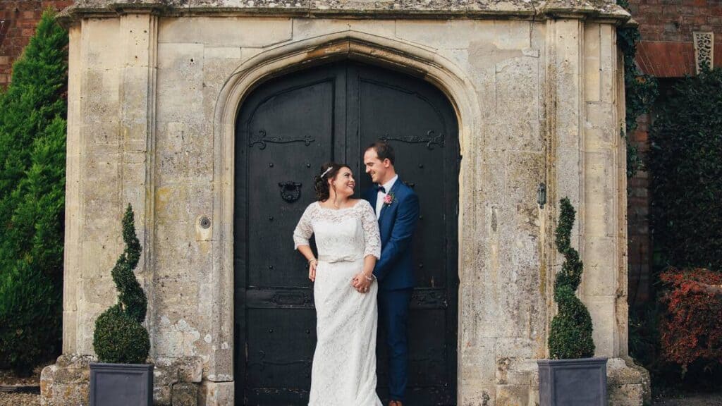 wedding-couple-outside2