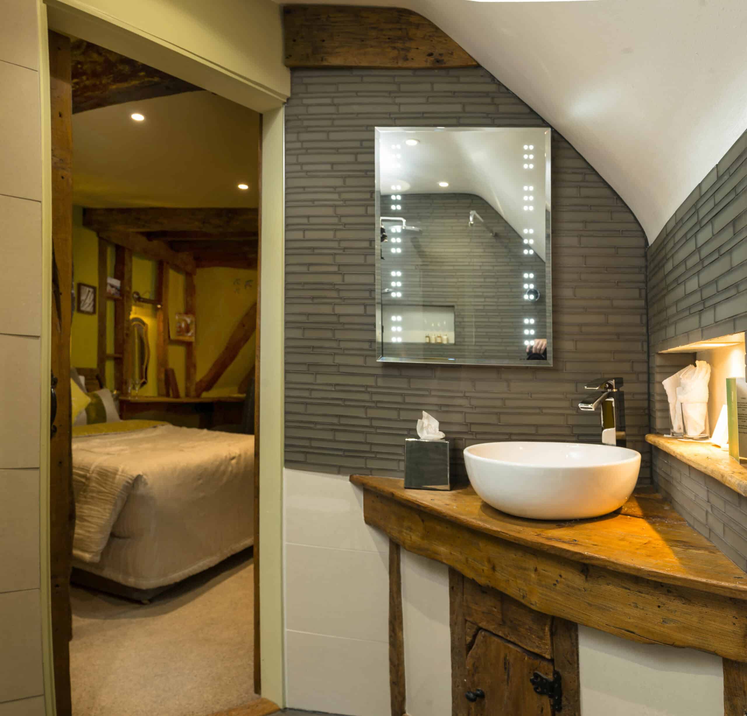 Swallows Bathroom